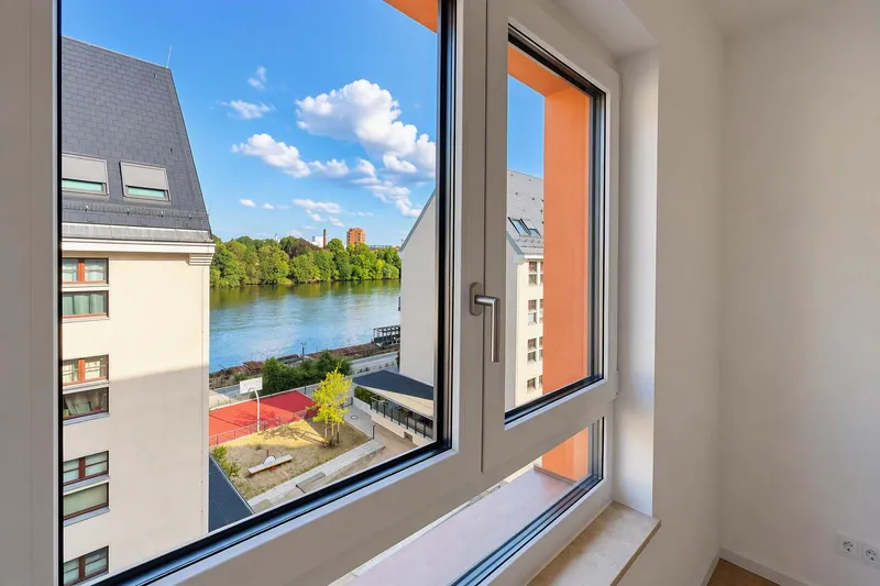 3-Zimmer-Wohnung mit Wasserblick und Einbauküche - mehrere Erstbezüge! — photo 1